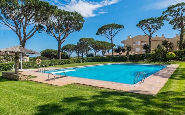 D-2 Calella DE Palafrugell 8 PAX