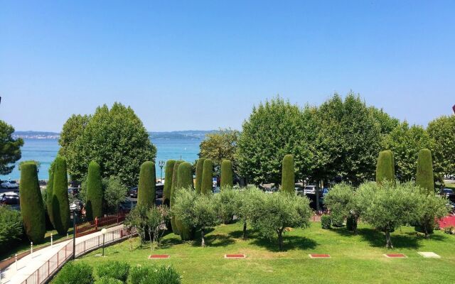 Ciao Sirmione Lake View Apartment