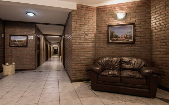 Pinares del Cerro Resort & Suites