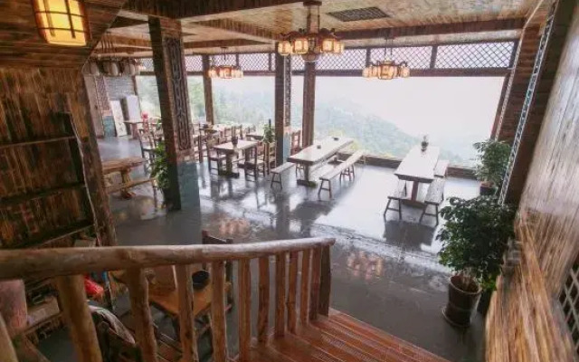 Longji Terraced Field Yunduan Scenic Homestay (Ancient Zhuang Village)