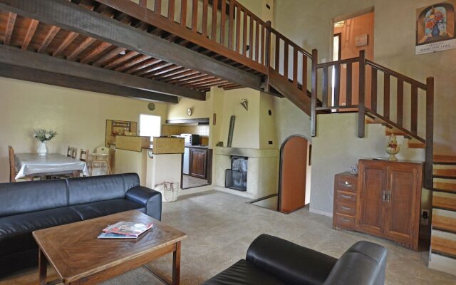 Cosy Villa in Flaux with Swimming Pool