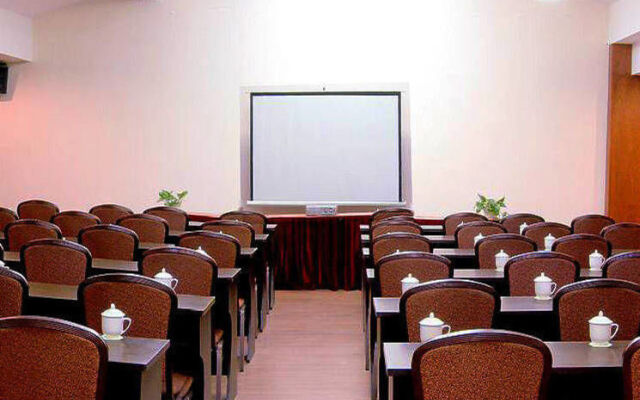 Yangshuo Tangrenjie Hotel