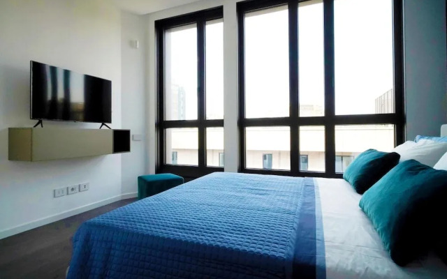 San Babila Modern Apartment