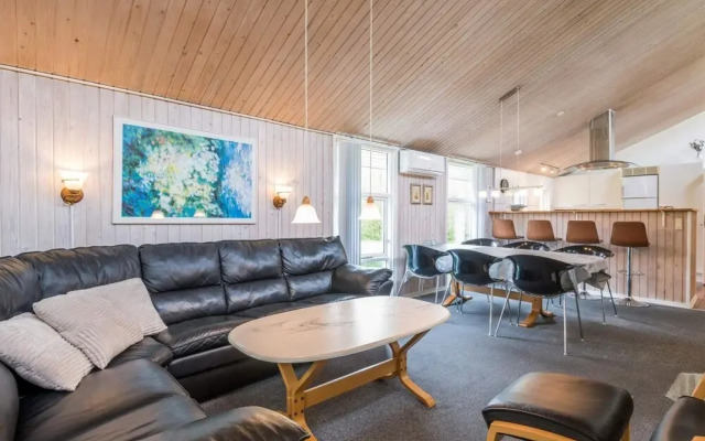 8 Person Holiday Home in Tarm