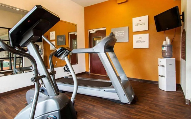 Comfort Suites Savannah Gateway I-95