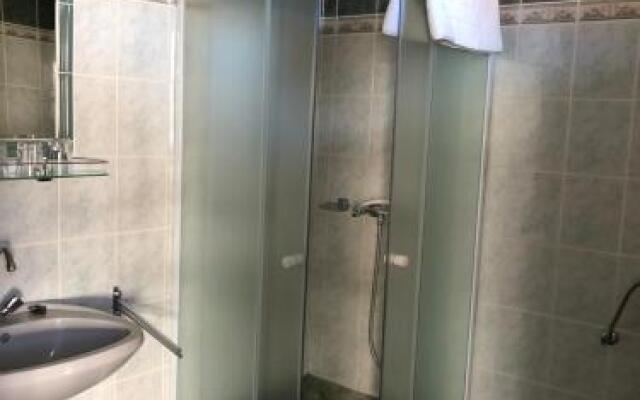 Ginti Panzió és étterem