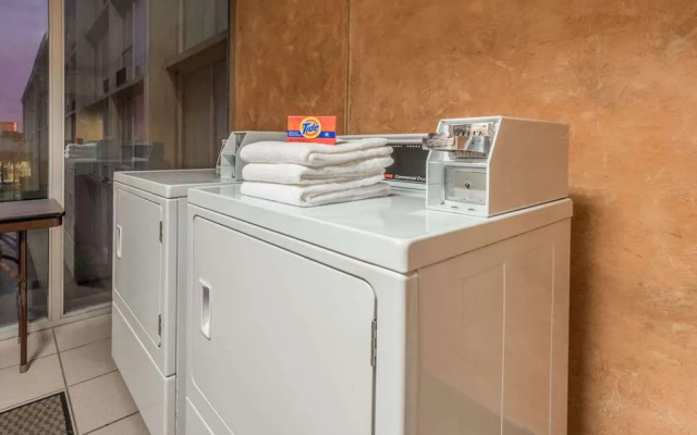 Ramada by Wyndham Dallas Love Field