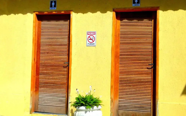 Rio Surf House Hostel e Pousada