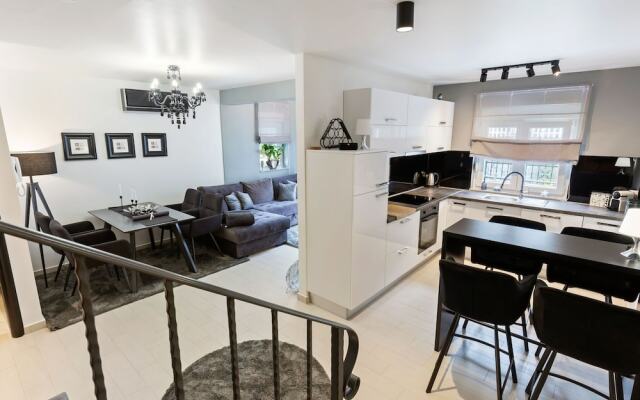 Modern Apartment in Zadar with Garden