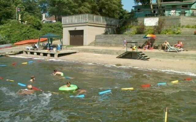 Sandbanks Beach Resort