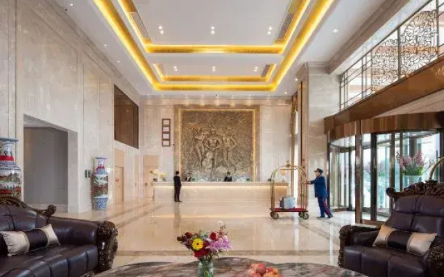 Vienna International Hotel (Jiujiang Bali Lake Sports Center)