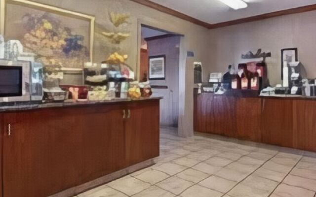 Baymont Inn  Suites Columbus Airport