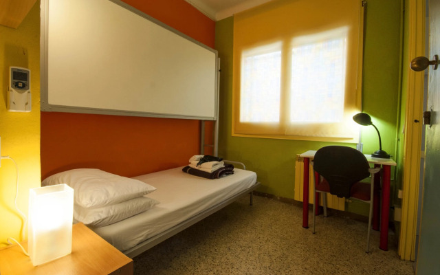 Hostel Studio