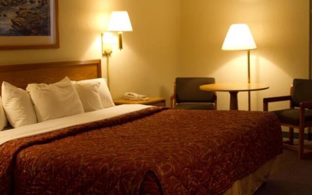 Superior Bayfront Inn