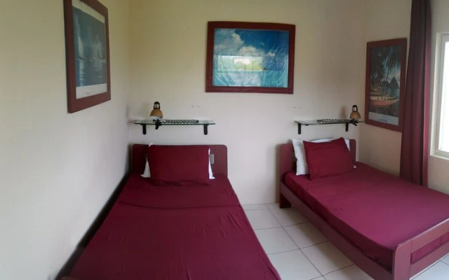 Mike's Holiday Apartments