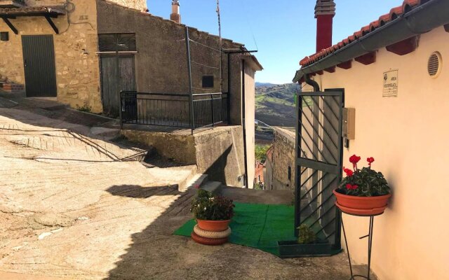 Apartment With one Bedroom in Montenero di Bisaccia, With Wonderful Mountain View and Furnished Balcony - 10 km From the Beach