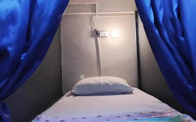 Hostel 24 Backpackers