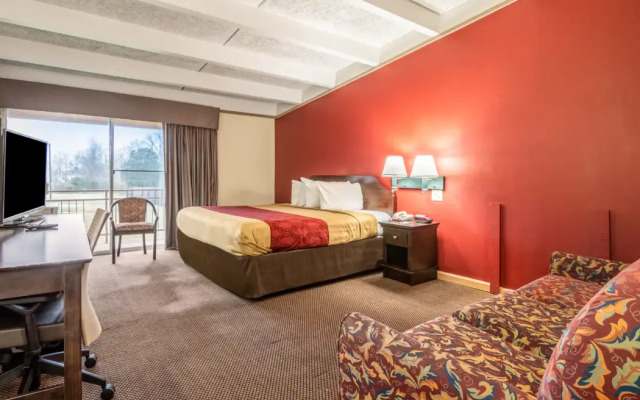 Econo Lodge - Perry National Fair Ground Area