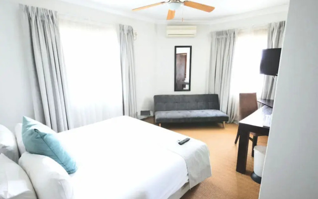 ANEW Hotel & Convention Centre OR Tambo