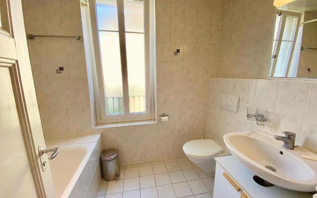 Very nice apartment close to the lake