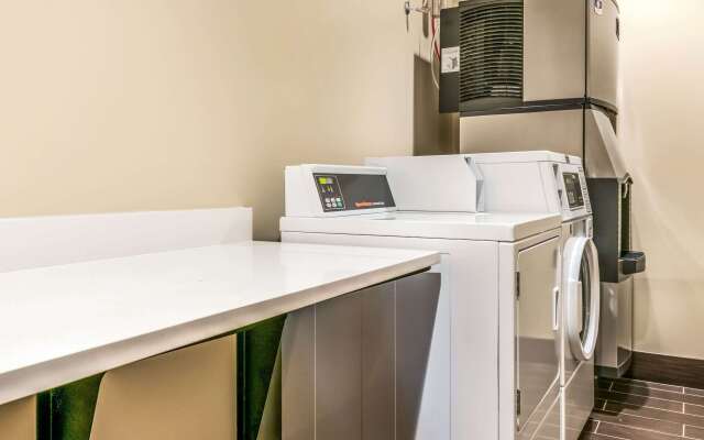 Comfort Suites Florence - Cincinnati South