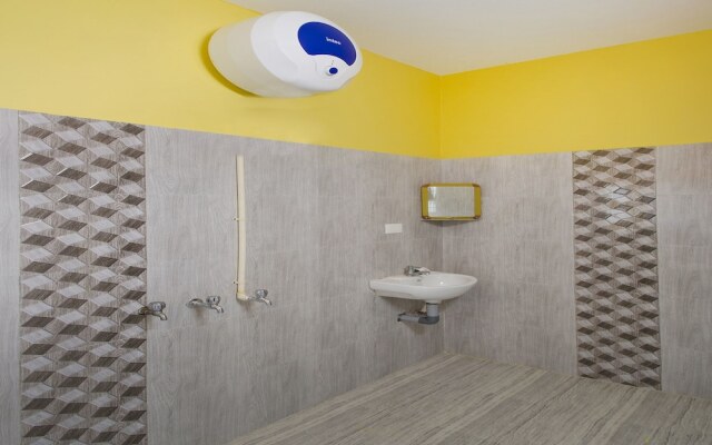 OYO 13078 Home 1BHK Studio Near Bus Stand