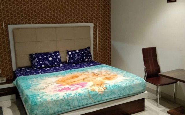 OYO 12750 Hotel Jalsa