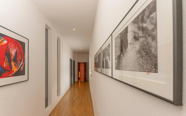 Appartementhaus Modern Art