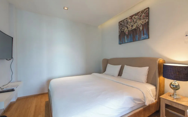 The oh so Sexy Triple Penthouse-rare 3-5br 188m2