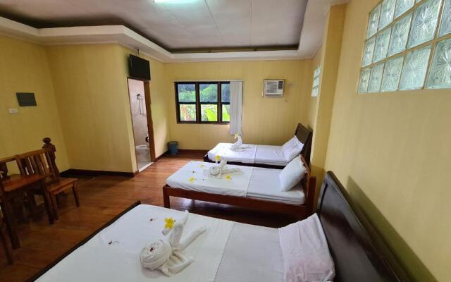 La-Familia Guest House