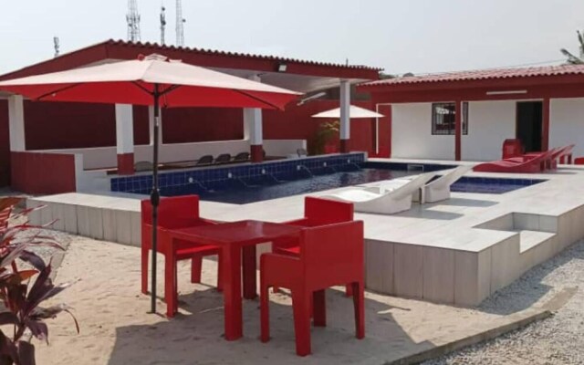 Inviting 6-bed With Swimming Pool in Assinie