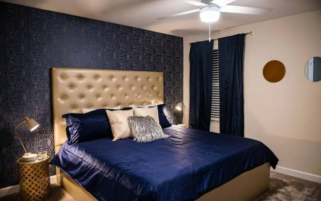 Luxury AND FUN Near Disney Parks 9BR