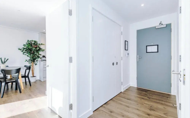 Hilltop Serviced Apartments - Salford