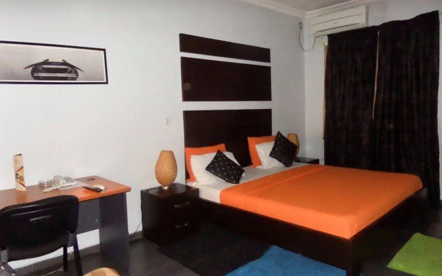 Precinct Comfort Services, Yaba
