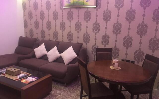 Nourth House Aparthotel