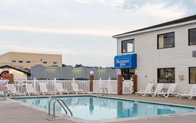 Rodeway Inn And Suites