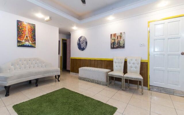 OYO 587 The Dream Hotel