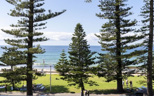 Manly Beachfront Apartment