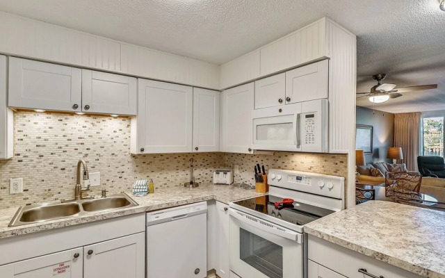 Dolphin Point 103b 2 Bedroom Condo by RedAwning