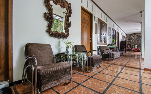 罗厄斯贺民宿(Loesje Guest House)