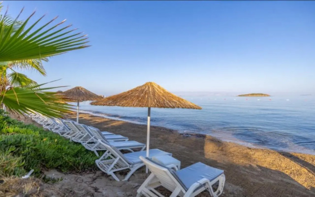 Ladonia Hotels Luna Beach Resort