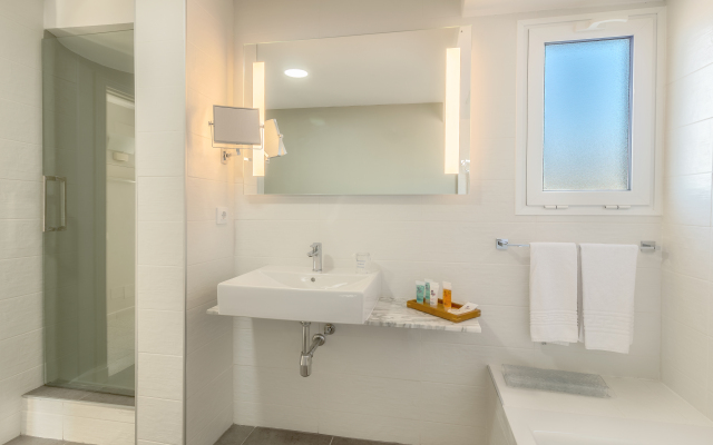 Hotel LIVVO Koala Garden