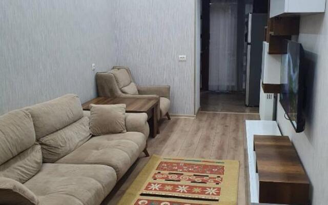Nari Apartment