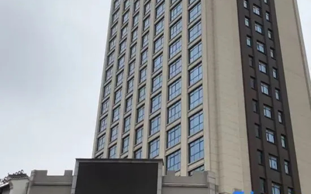 Vienna International Hotel (Jiujiang Lushan High-speed Railway Station & Xianmu Garden Branch) – Exterior – Jiujiang