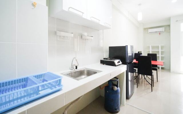 Best Location And Comfy 2Br At Bale Hinggil Apartment