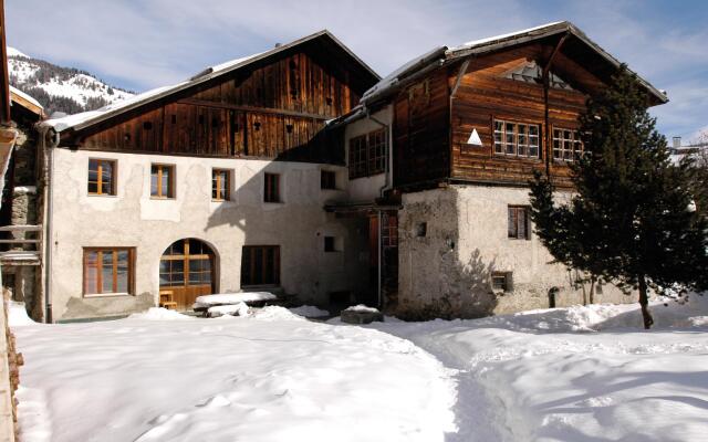 Youth Hostel Sta-Maria