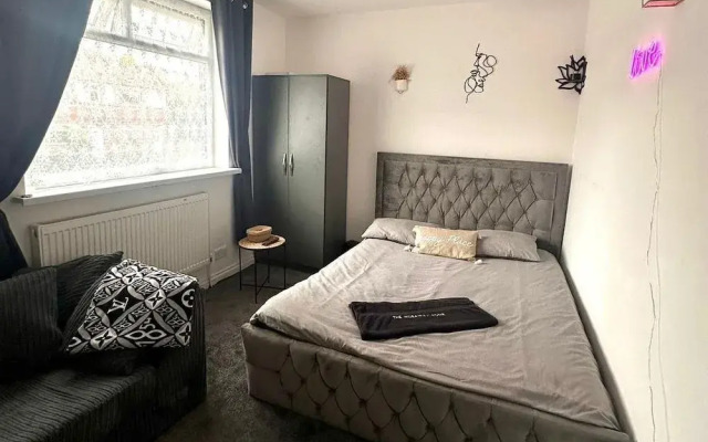 The Hideaway Home BD5 - 2 Bed Lovely Modern House
