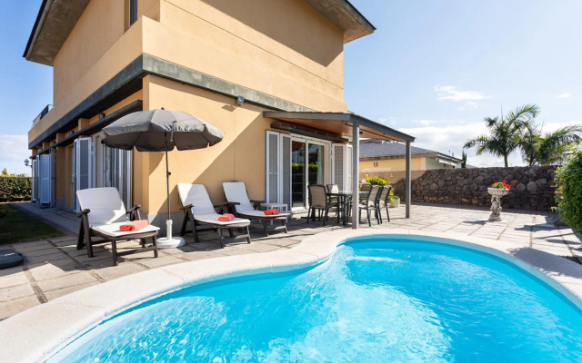 Dorina - Vivienda vacacional con piscina privada