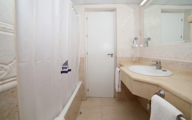 Aparthotel PYR Fuengirola