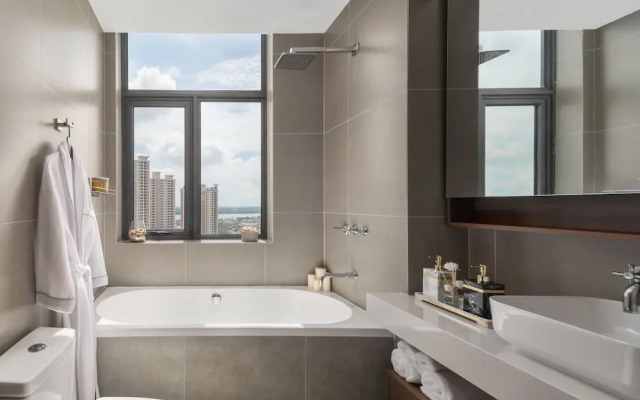The Peninsula Phnom Penh